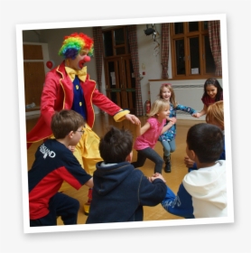 Clown For Childrens Parties - Clowns Entertaining Children, HD Png Download, Free Download