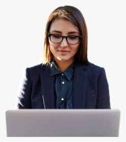 Girl Working In The Laptop - Girl With Laptop Png, Transparent Png, Free Download