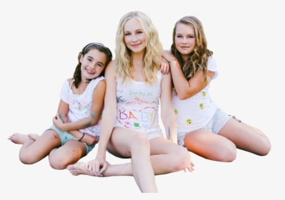 Png Candice Accola Candice King Houseofthesnakes - Sitting, Transparent Png, Free Download