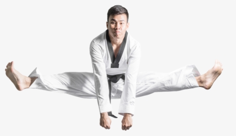 Man Karate Kicking - Saltos Cinturon Negro Karate, HD Png Download, Free Download
