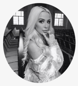 Tana Mongeau Is Lit Happy Easter Babies <3 Make Sure - Girl, HD Png Download, Free Download