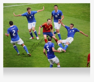 Iniesta Surrounded By Italy, HD Png Download, Free Download
