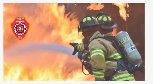Fireman Put Out Fire, HD Png Download, Free Download